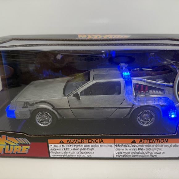 Futuristic Silver Toy Car with Lights - Picture 1 of 8